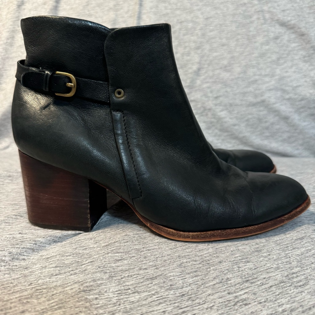 Isola Black Leather Block Heel Ankle Boots, Size 8.5, Zipper And Side Buckle Euc